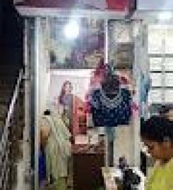 HIMANSHI BOUTIQUE